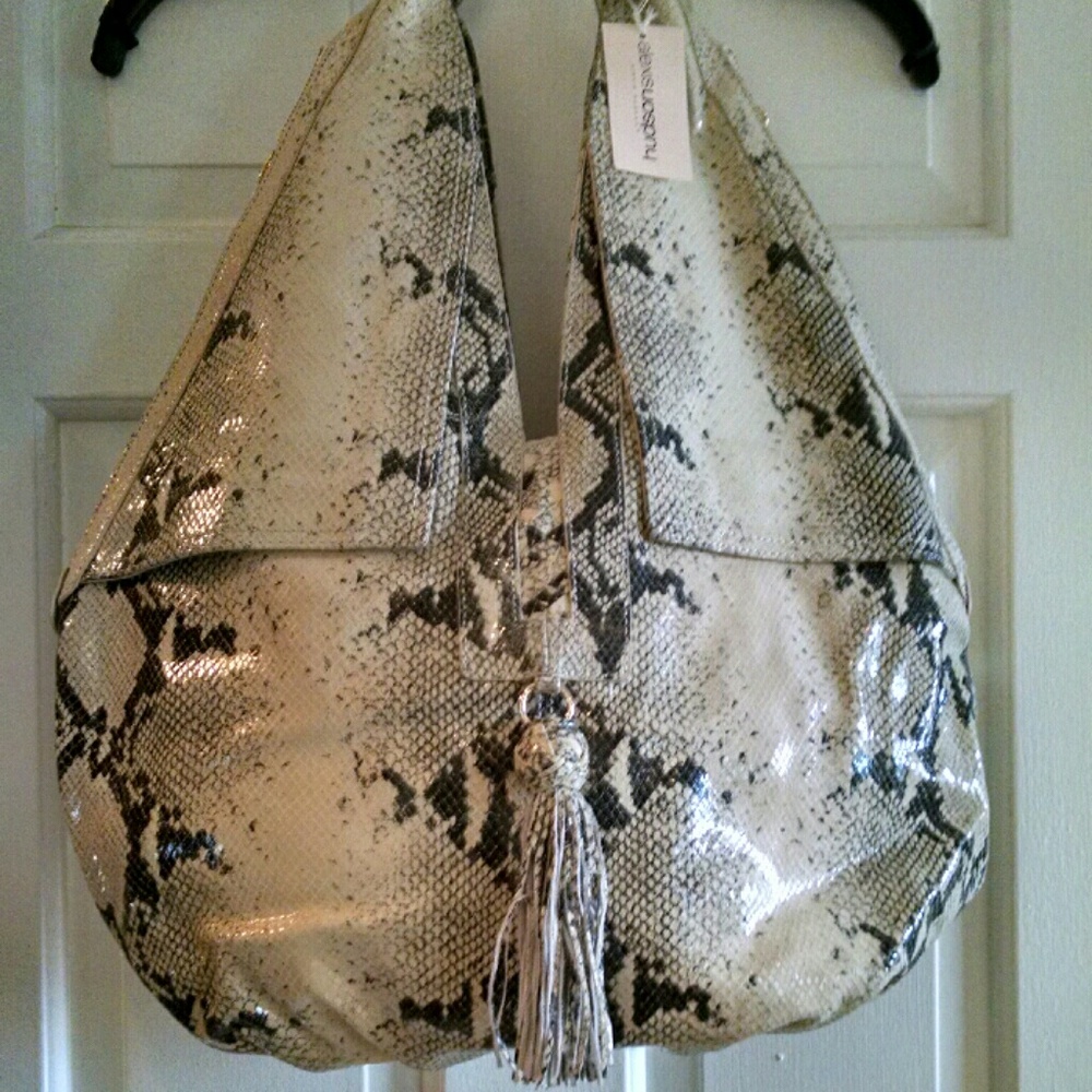 Alexis Hudson Chelsea Hobo